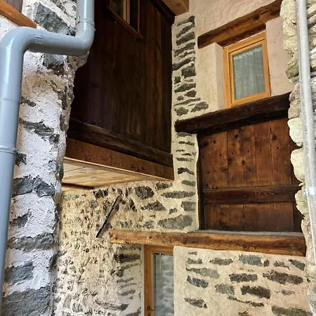 בית הארחה Riverside Pierre